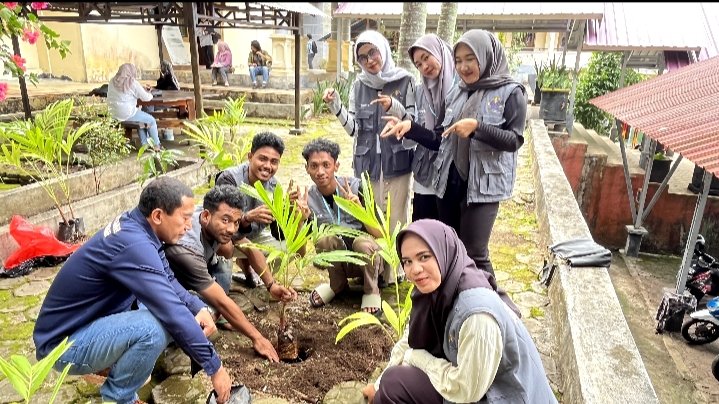 Fakultas Ilmu Budaya Unkhair Tanam 40 Pohon untuk Wujudkan Green Campus (7Juli 2026)